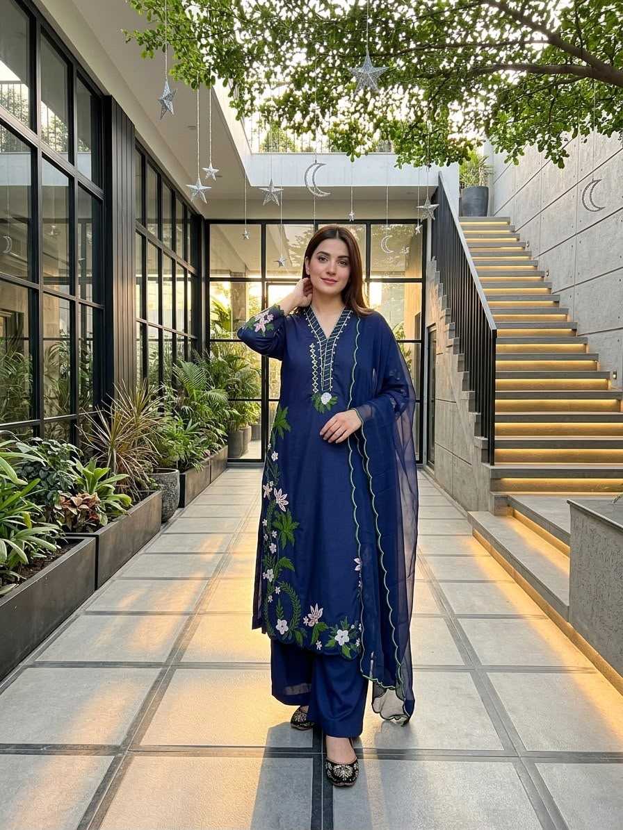 Heavy Roman Silk Embroidery Suit