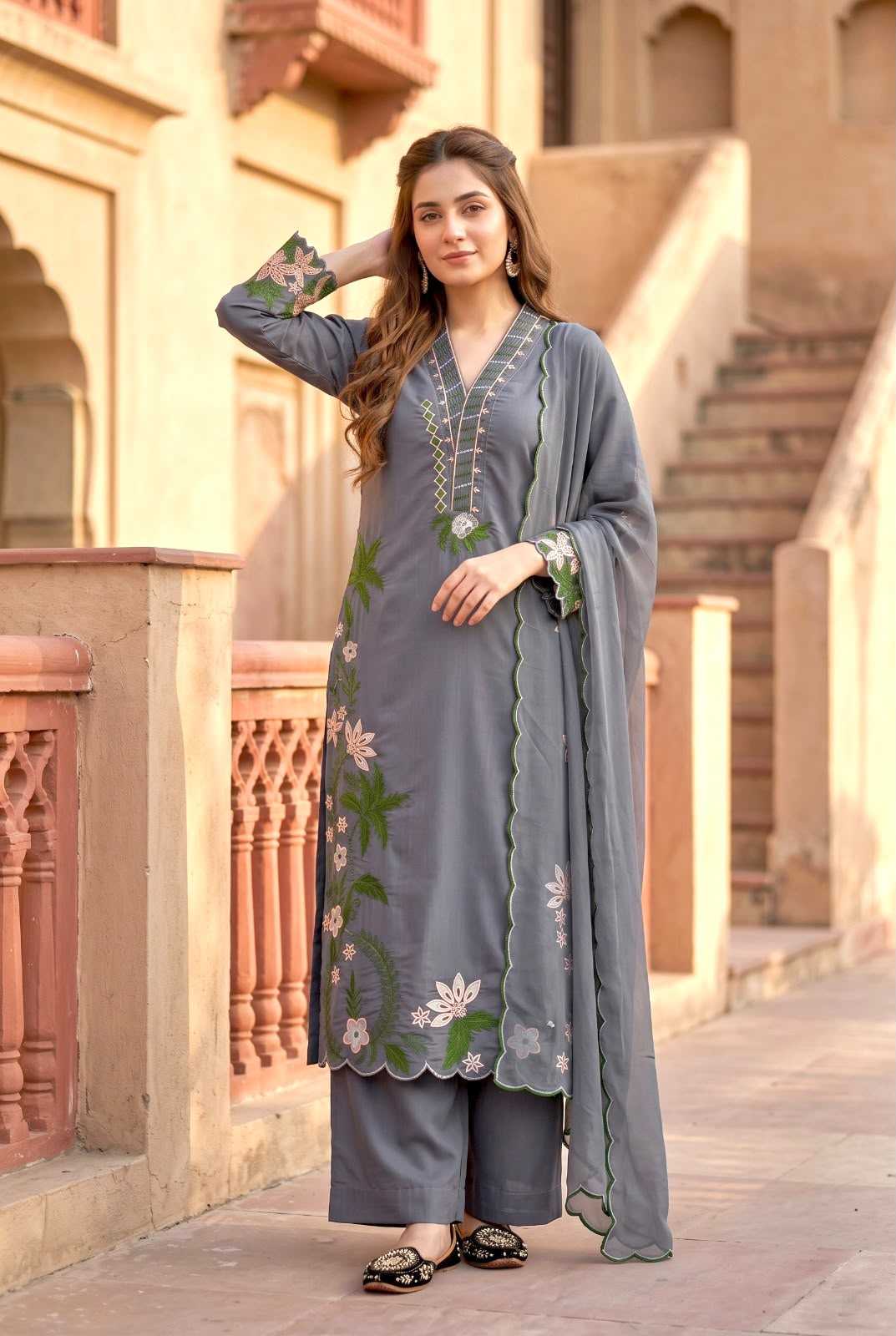 Heavy Roman Silk Embroidery Suit