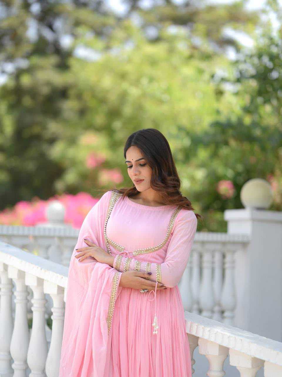 Ladies Silk Suit