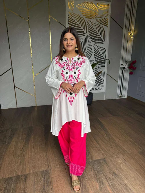 Crepe Embroidery Suit in Rani