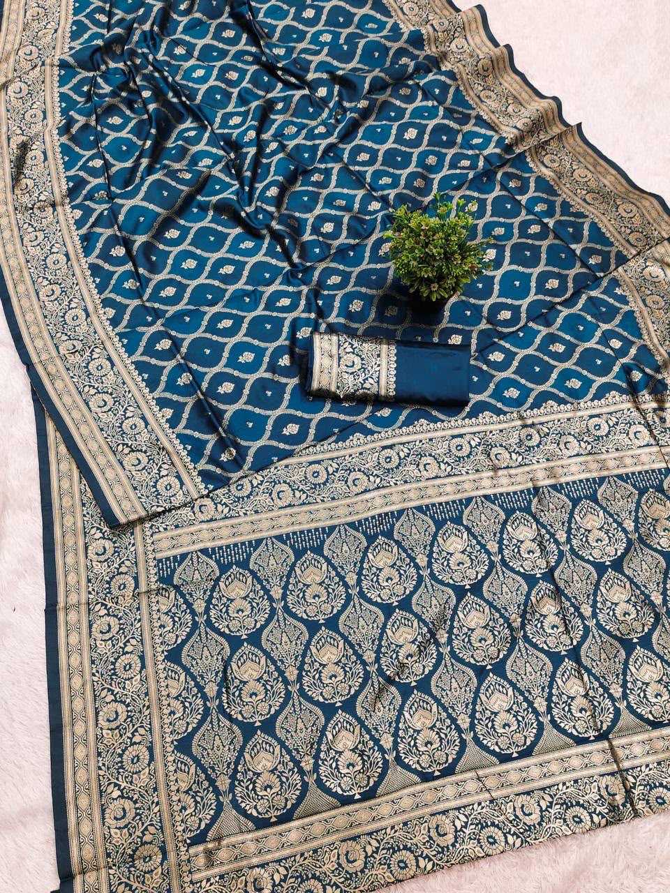 Lichi Silk Banarasi Saree in Violet