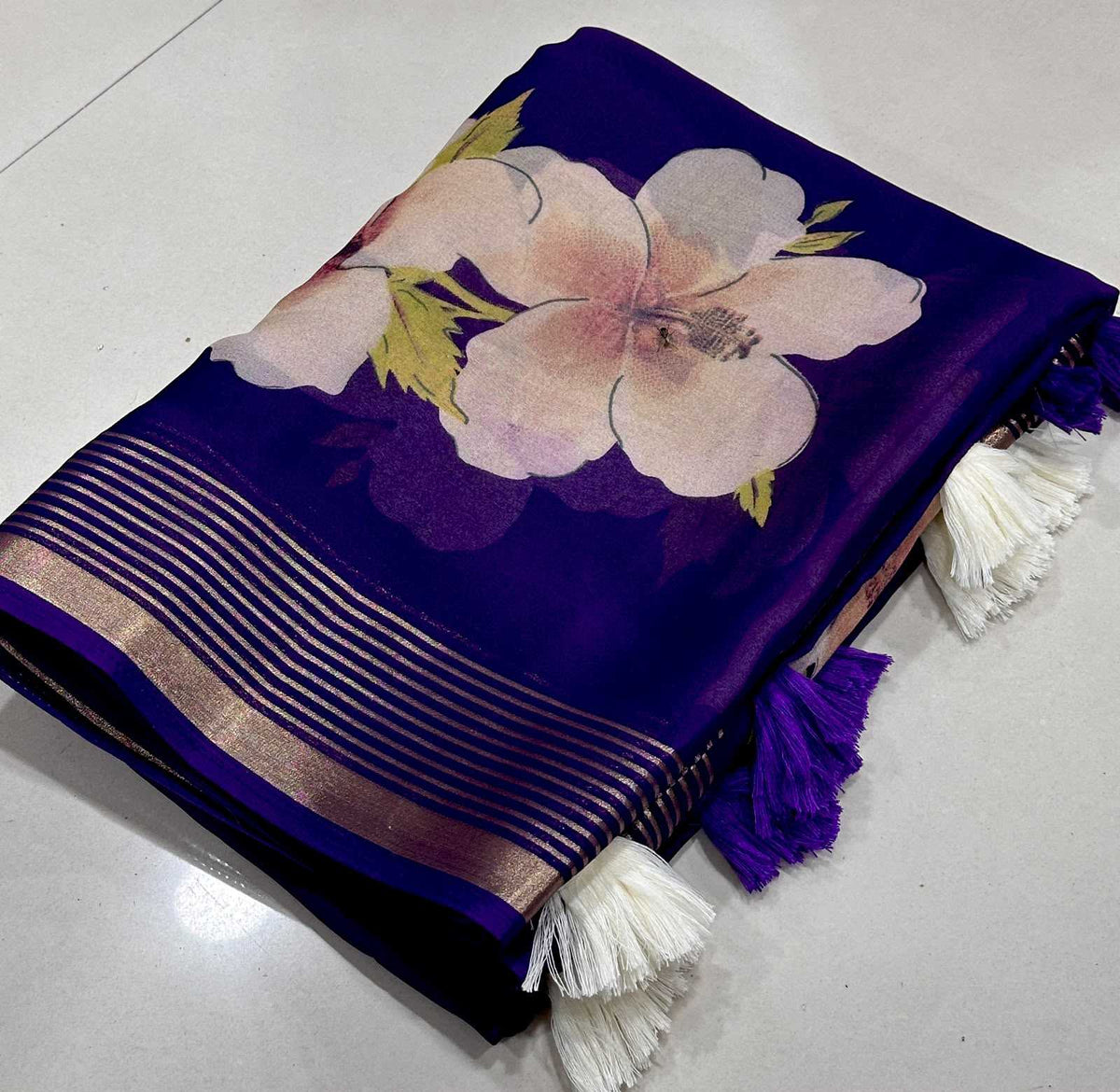 Ahaana Premium Georgette Saree