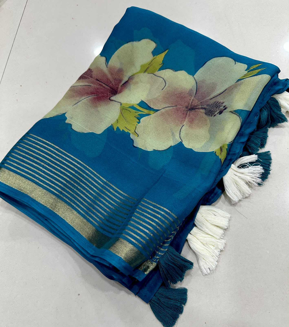 Ahaana Premium Georgette Saree