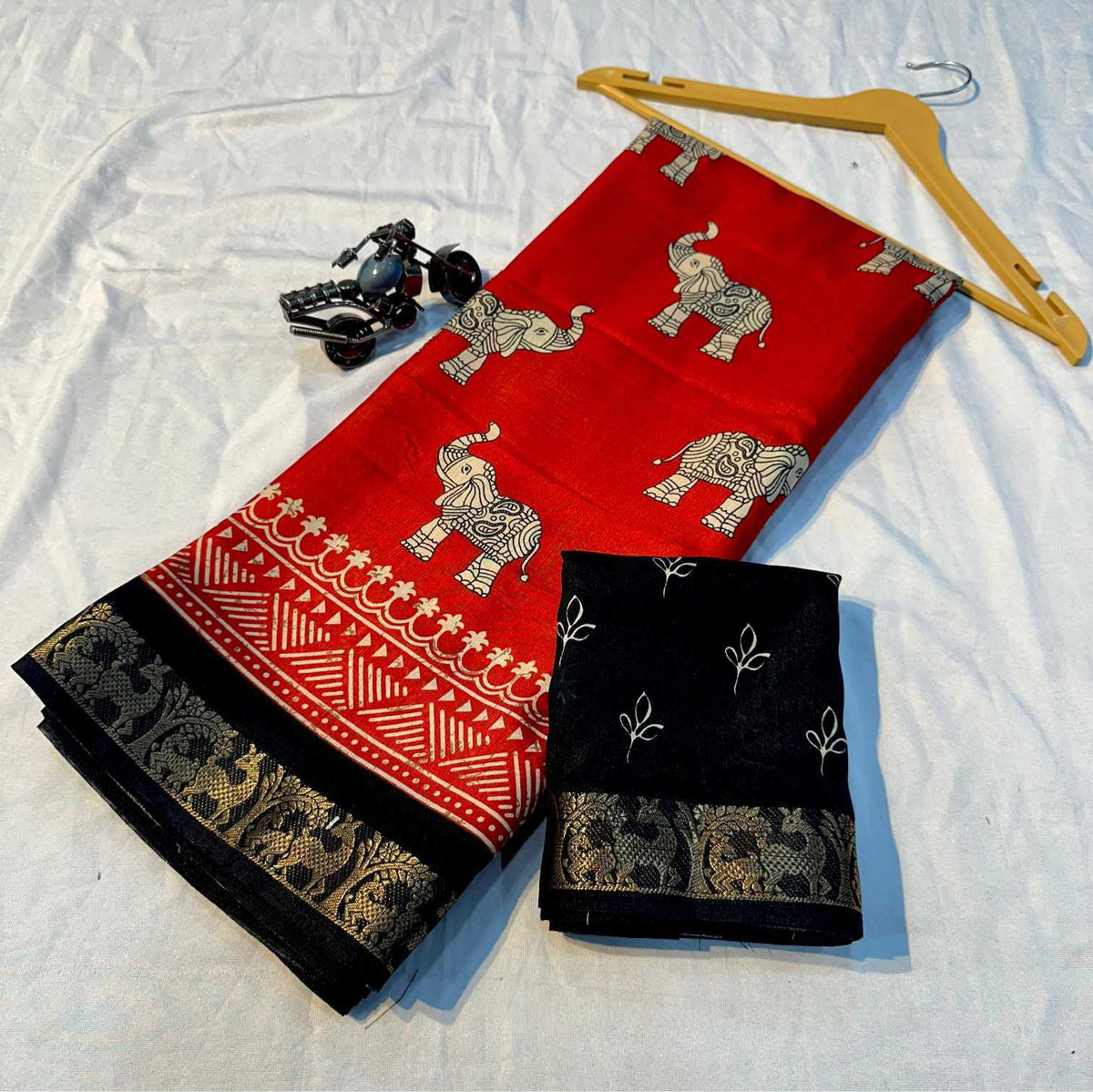 Janhvi Dola Silk Saree