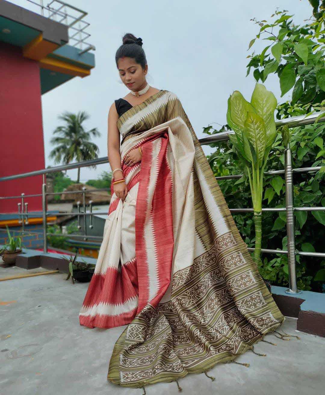 Amaira Tussar Silk Saree in Violet