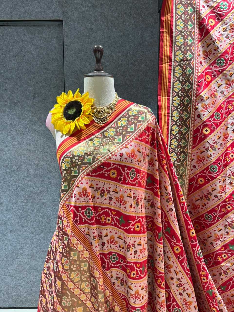 Devashree Banarasi Soft Silk Traditional Saree