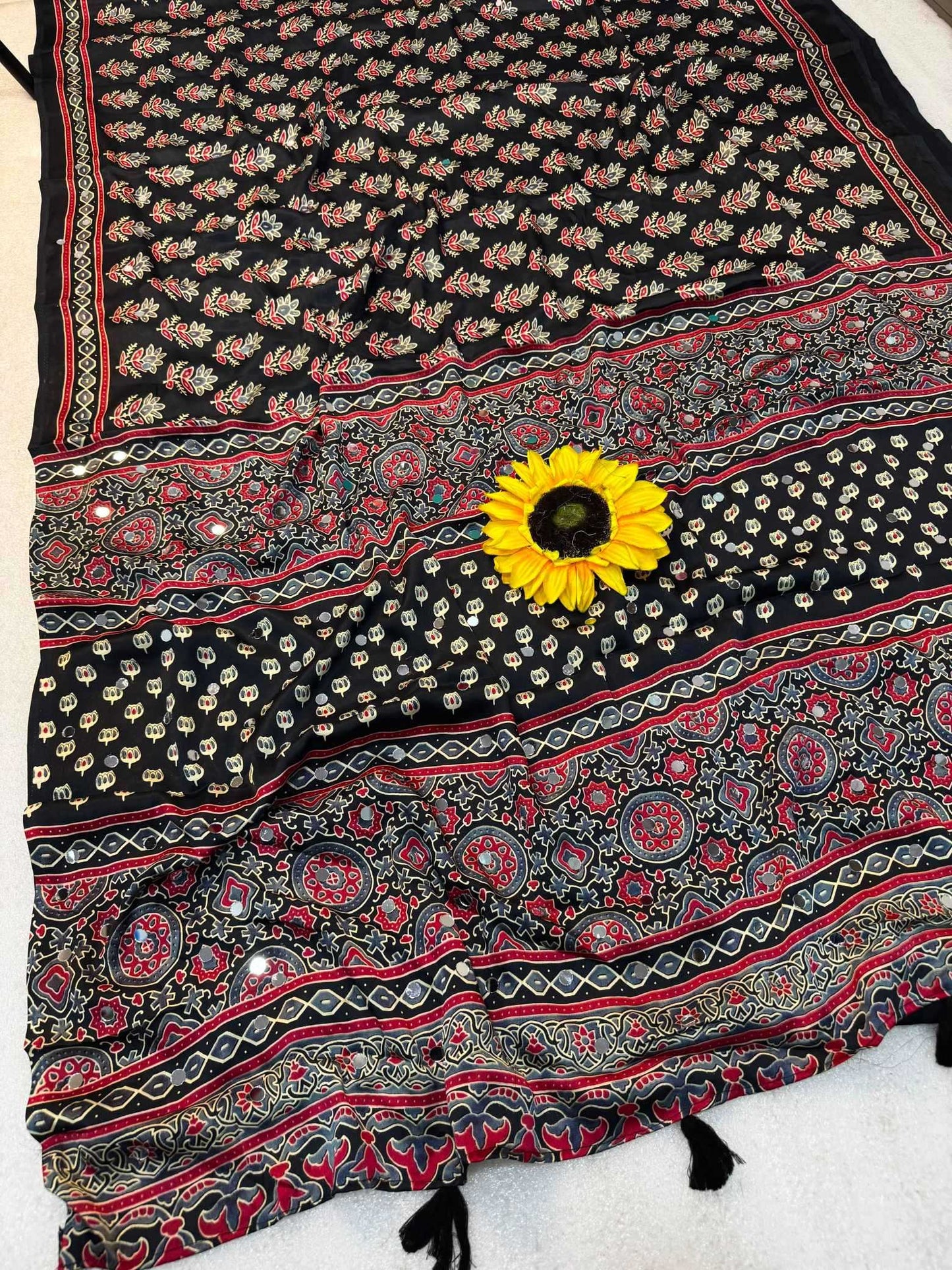 Gajji Silk Lace Border Saree