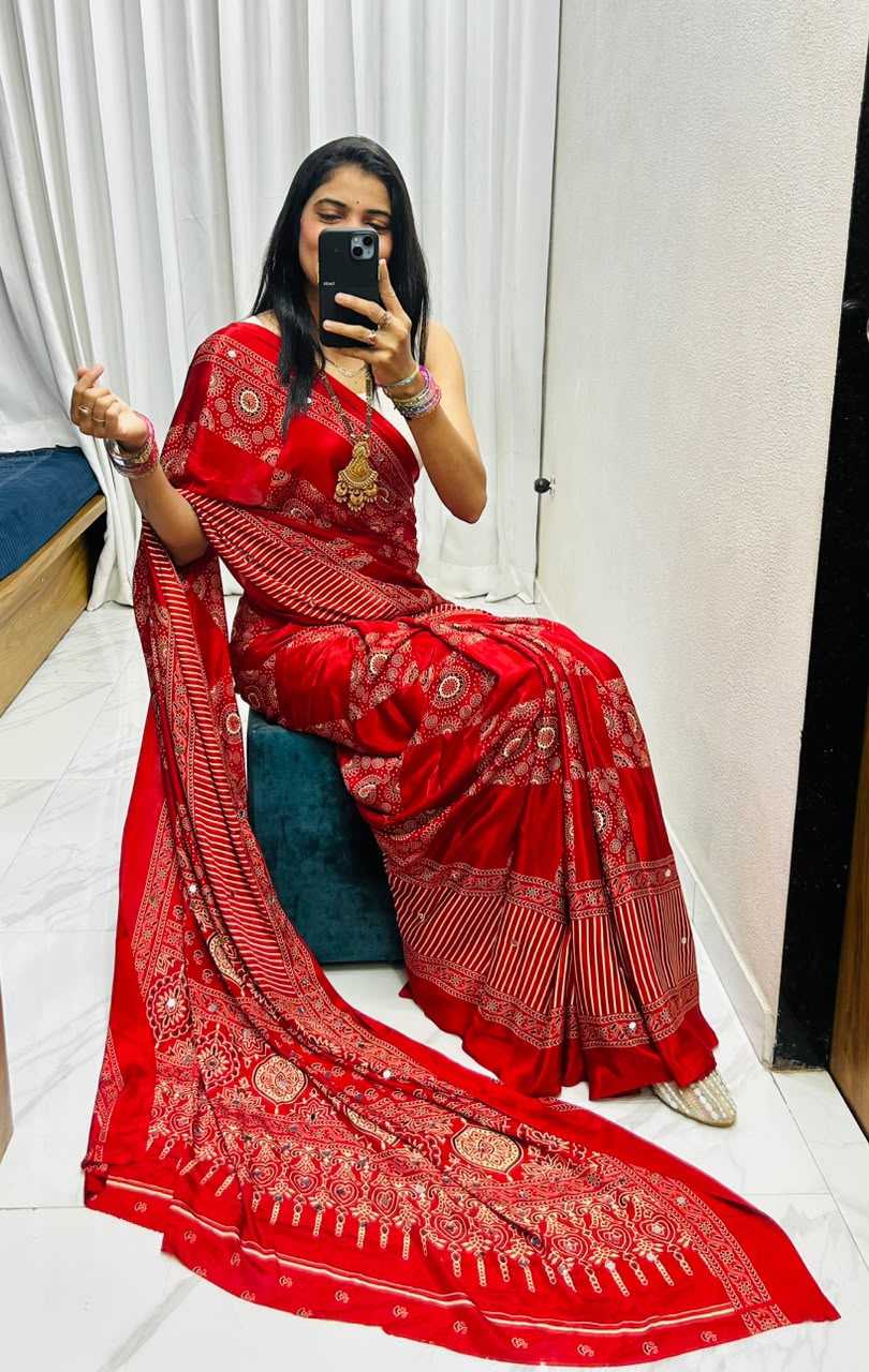 Ishita Gajji Silk Soft Saree