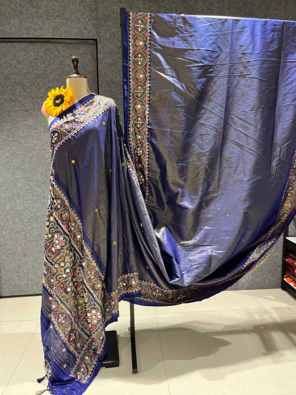 Manvisha Banarasi Soft Silk Traditional Saree