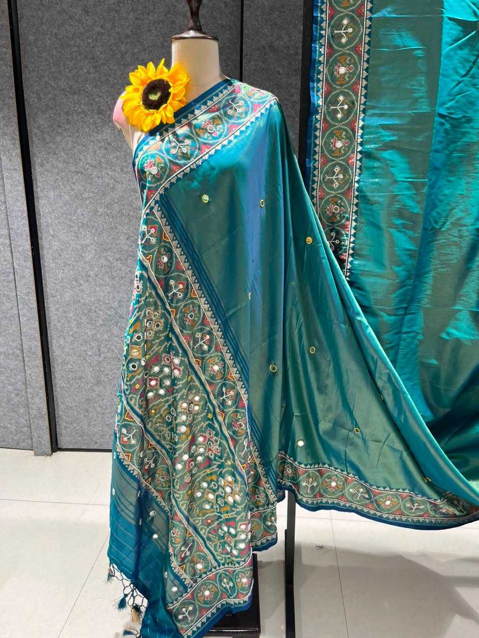 Manvisha Banarasi Soft Silk Traditional Saree