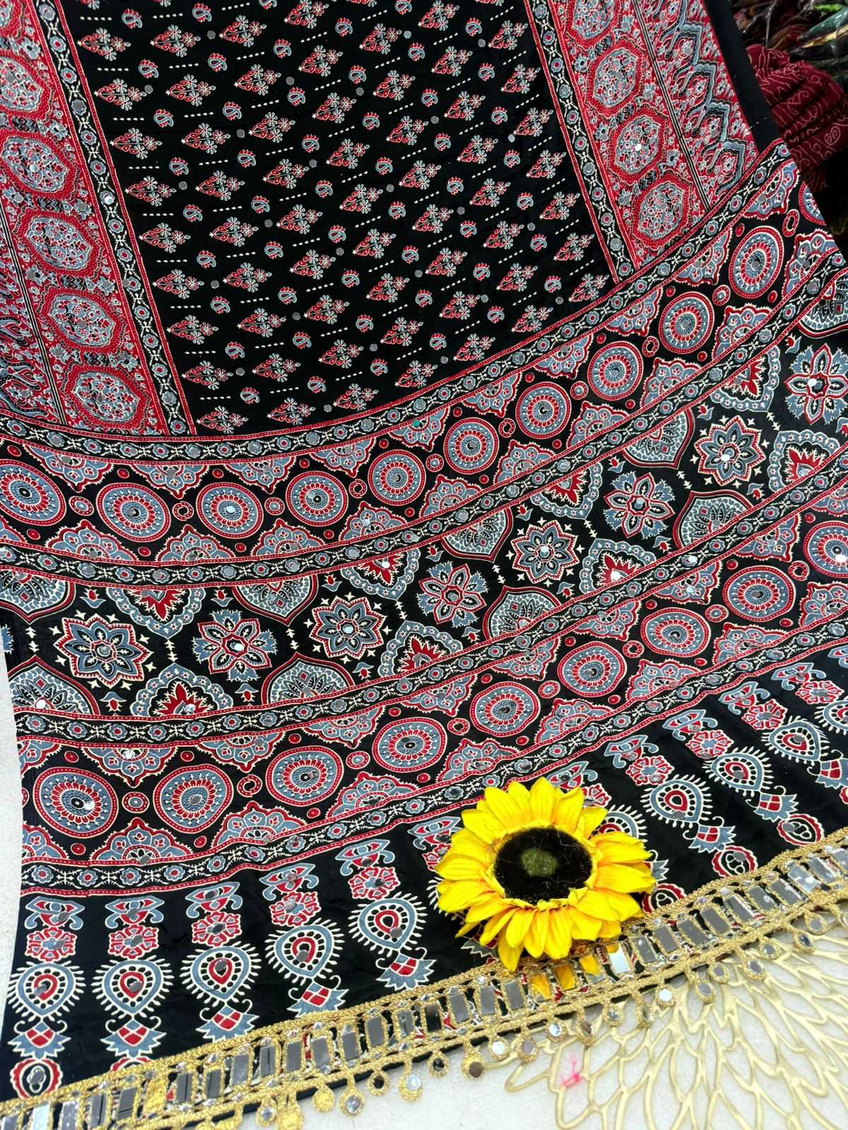 Gajji Silk Lace Border Saree