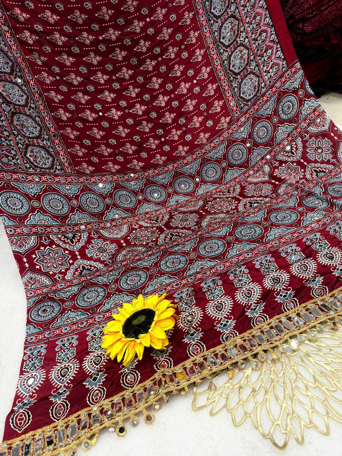 Gajji Silk Lace Border Saree