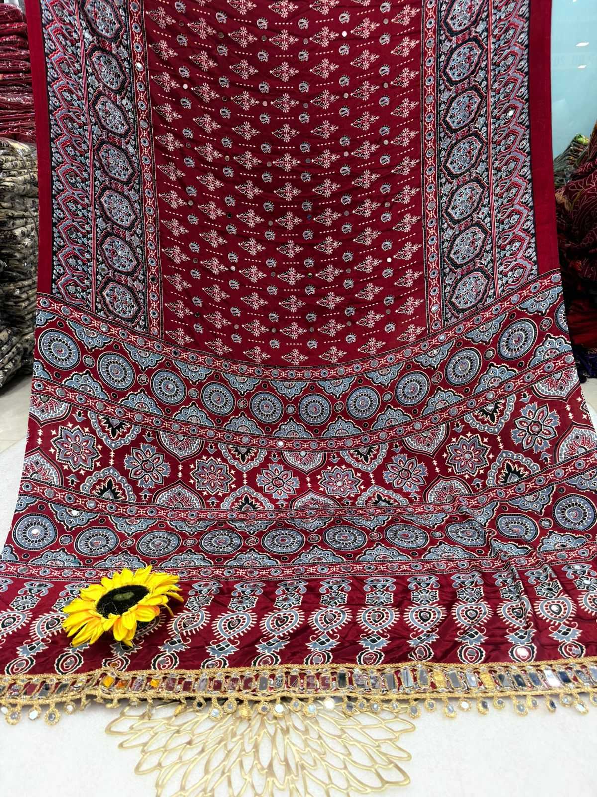 Gajji Silk Lace Border Saree