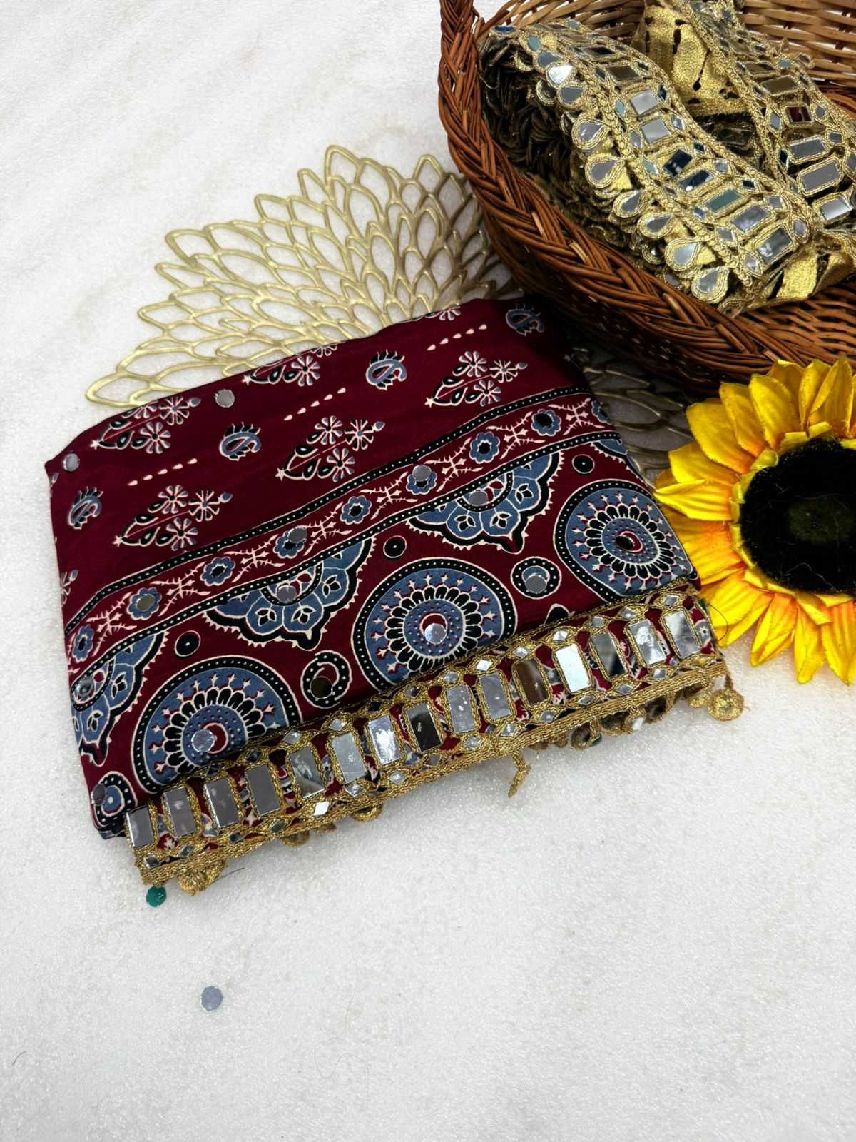 Gajji Silk Lace Border Saree