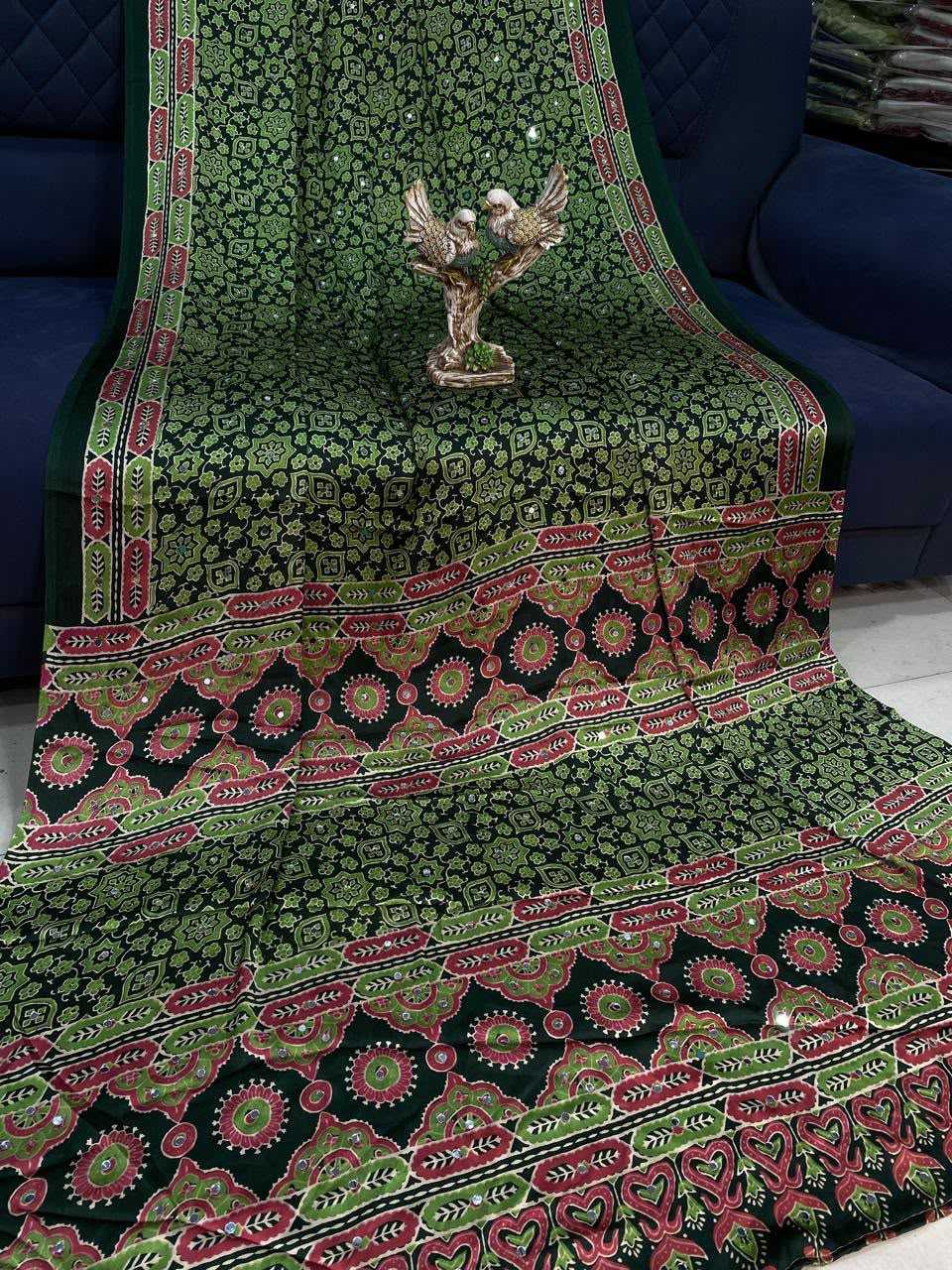 Gaji Japan Sartin Printed Saree