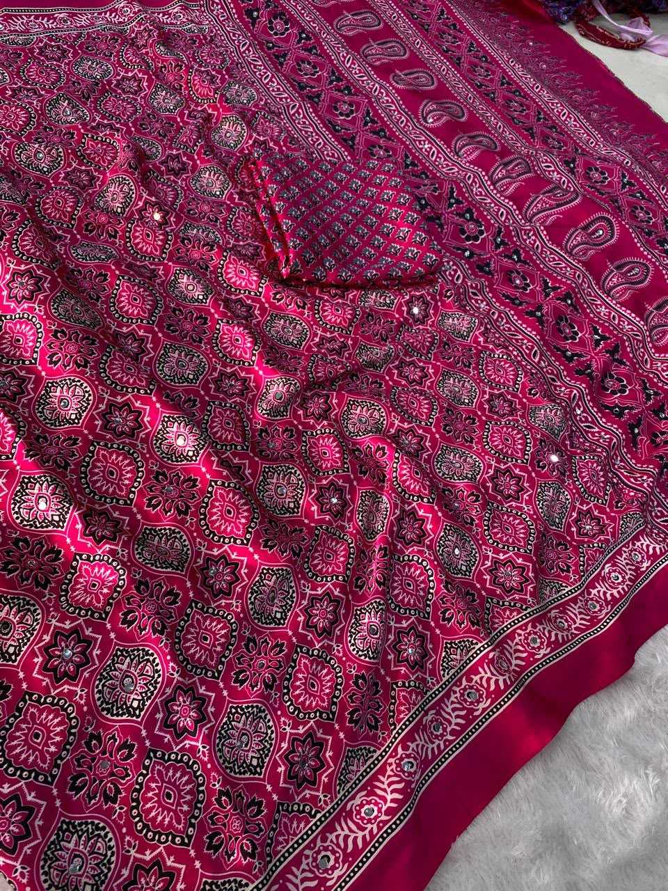 Gaji Japan Sartin Printed Saree