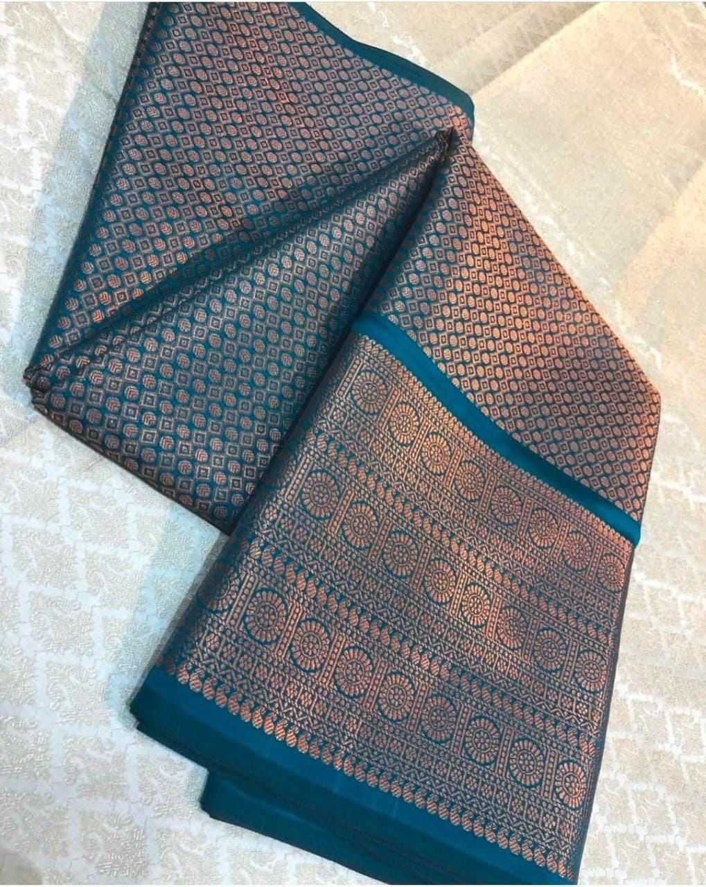 Lichi Silk Jacquard Saree