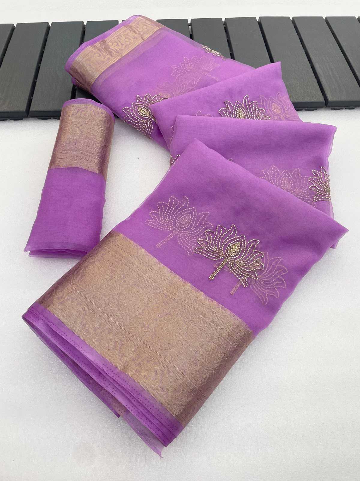 Val Kamal Jacquard Sequence Saree