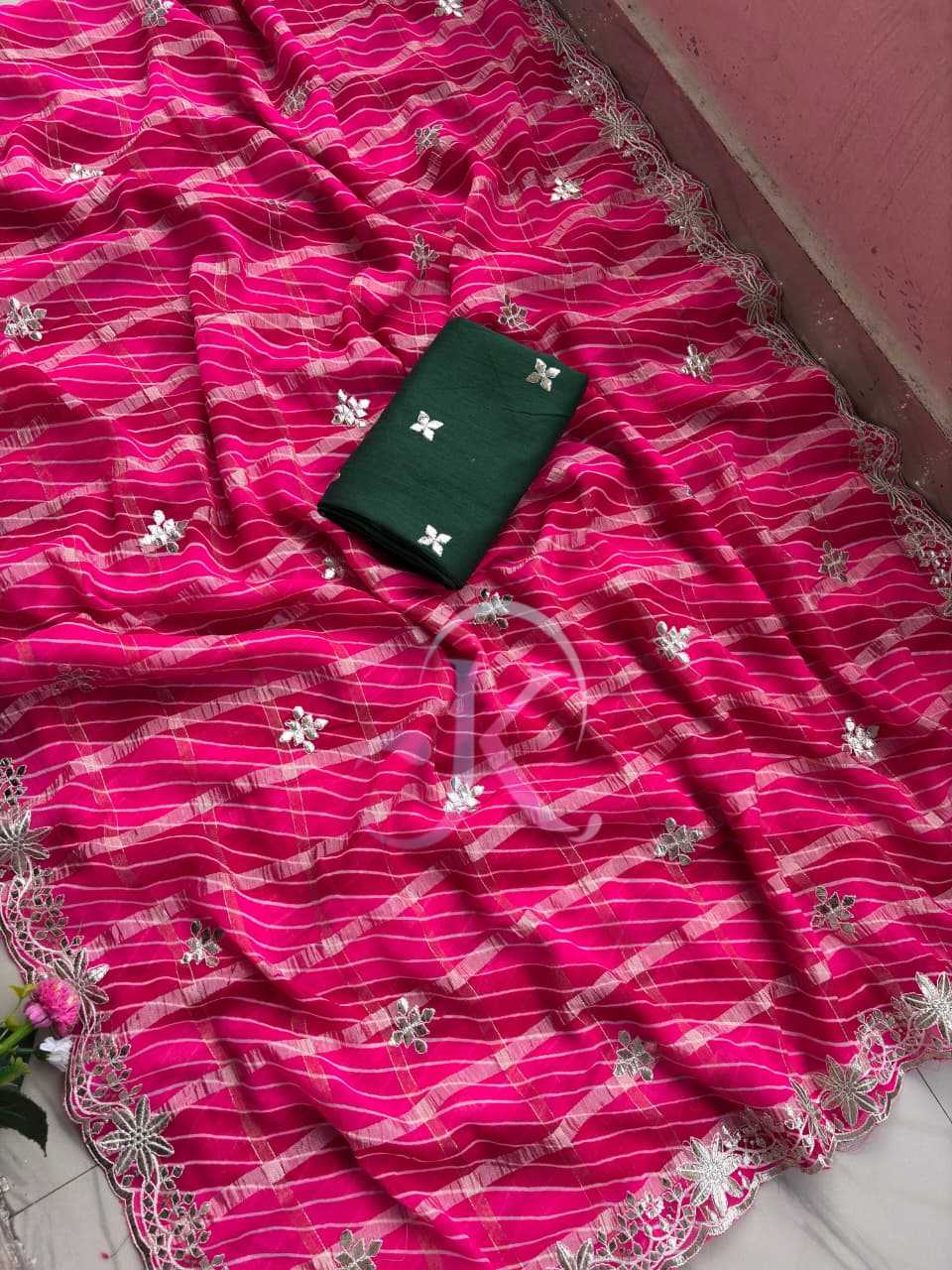 Viscose Georgette Saree in Red