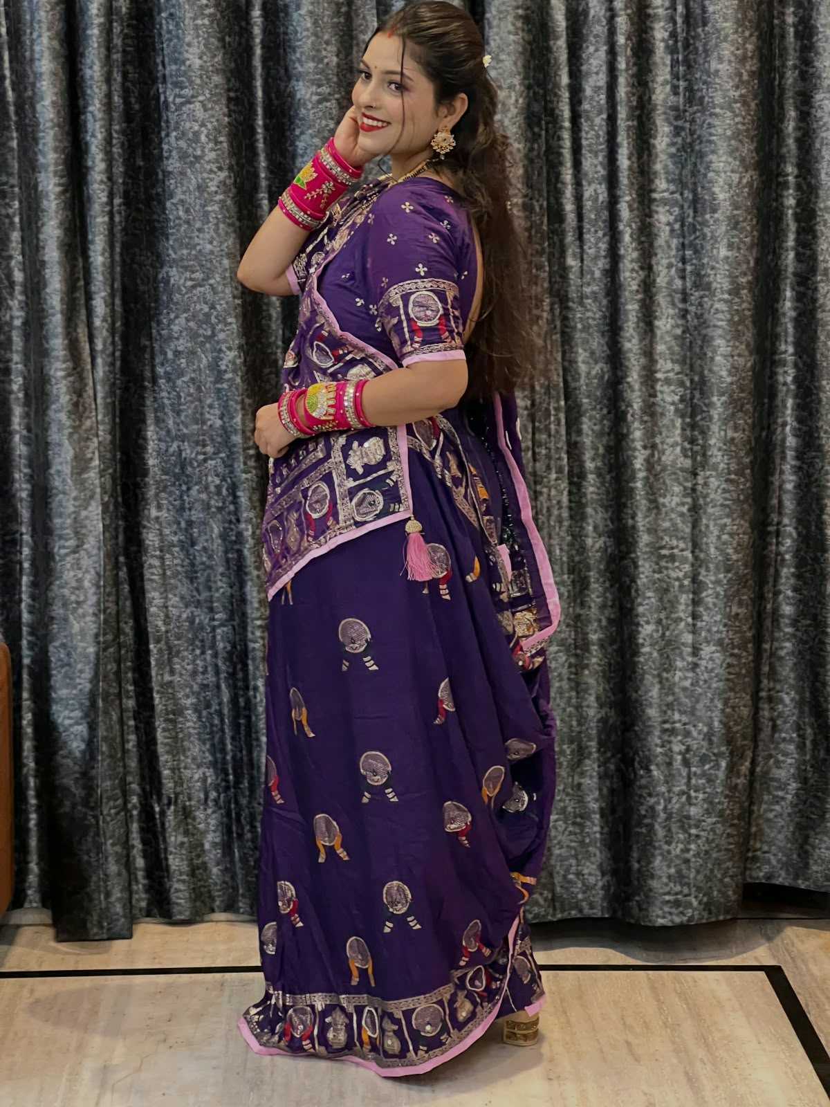 Viscose Mirror Work Saree in Red