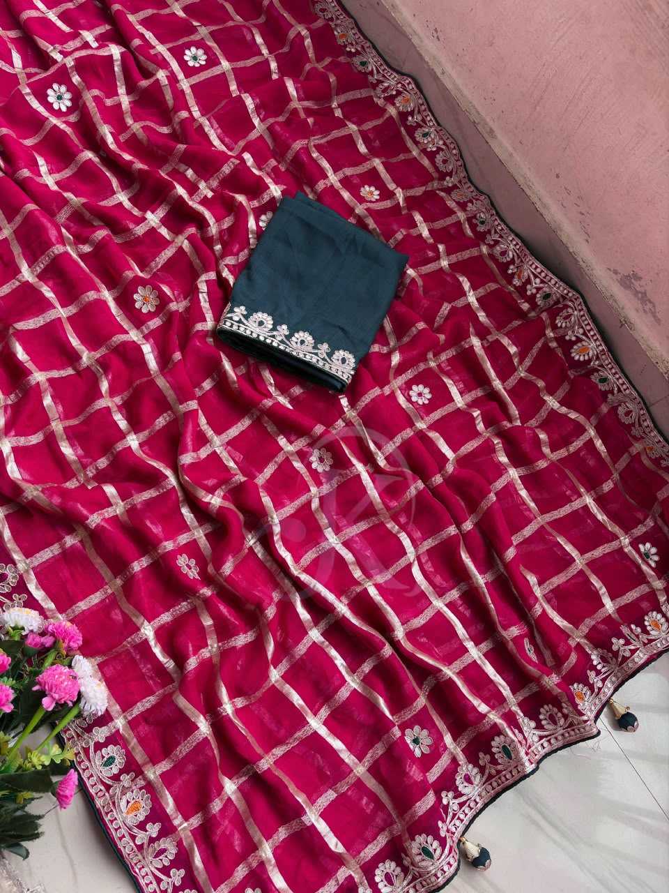 Viscose Georgette Saree in Rani