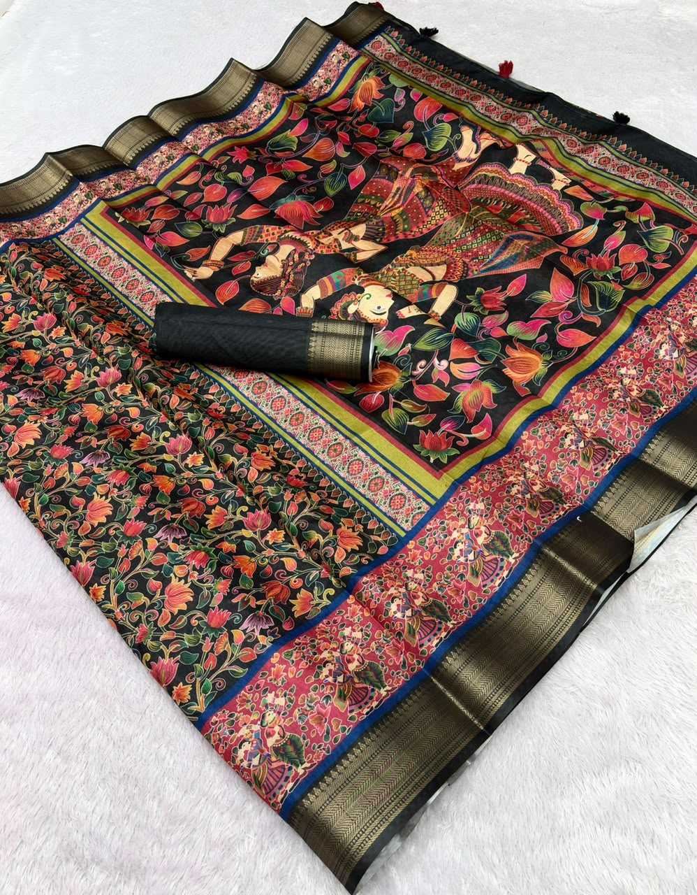 Aaradhya Dola Silk Saree