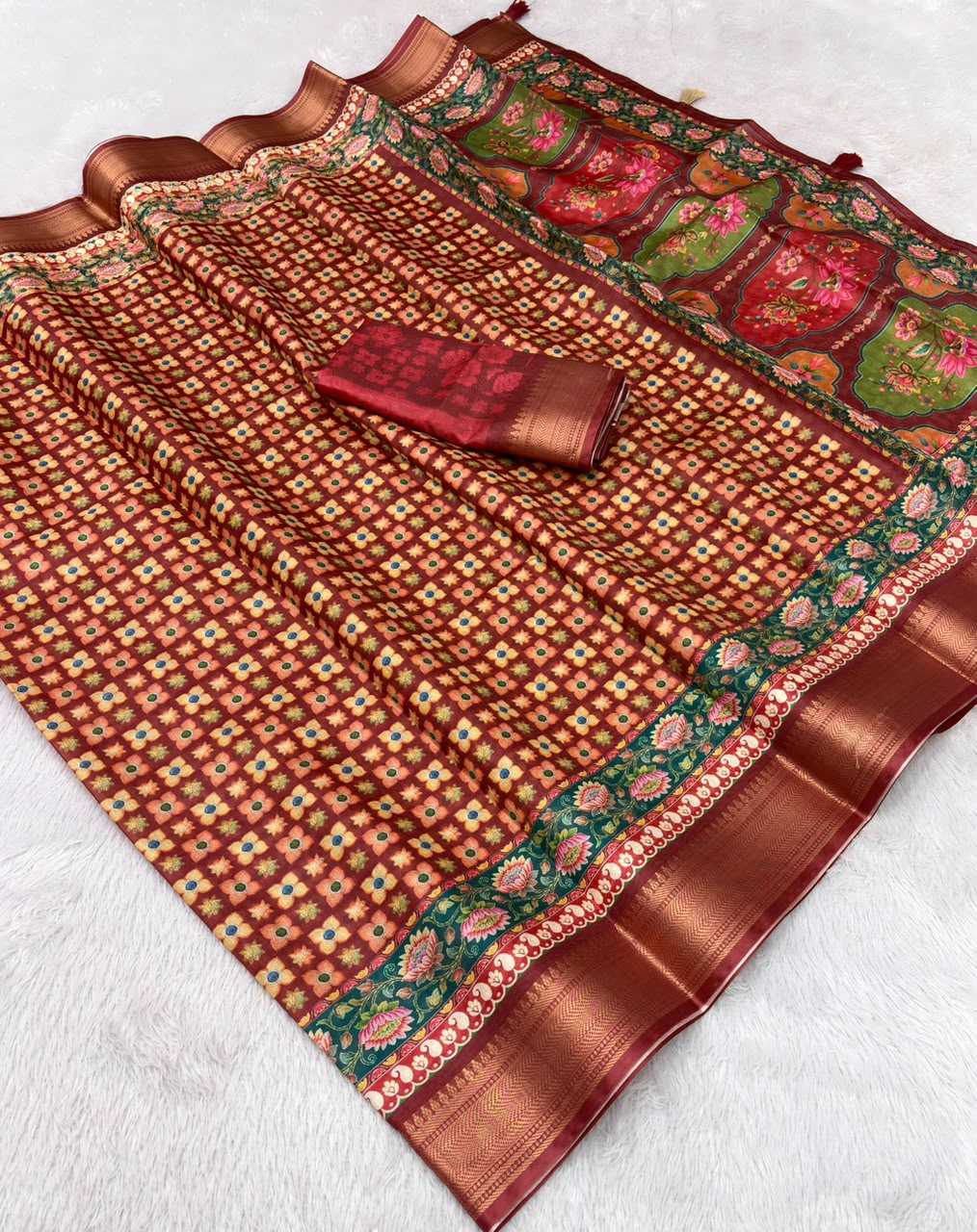 Aaradhya Dola Silk Saree