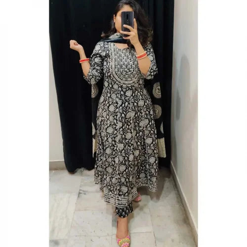 Aaradhya Cotton Printed Gown