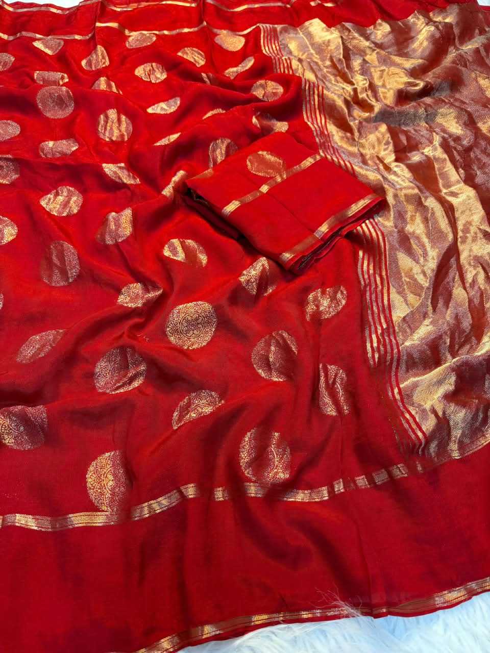 Aanya Dola Silk Saree in Maroon