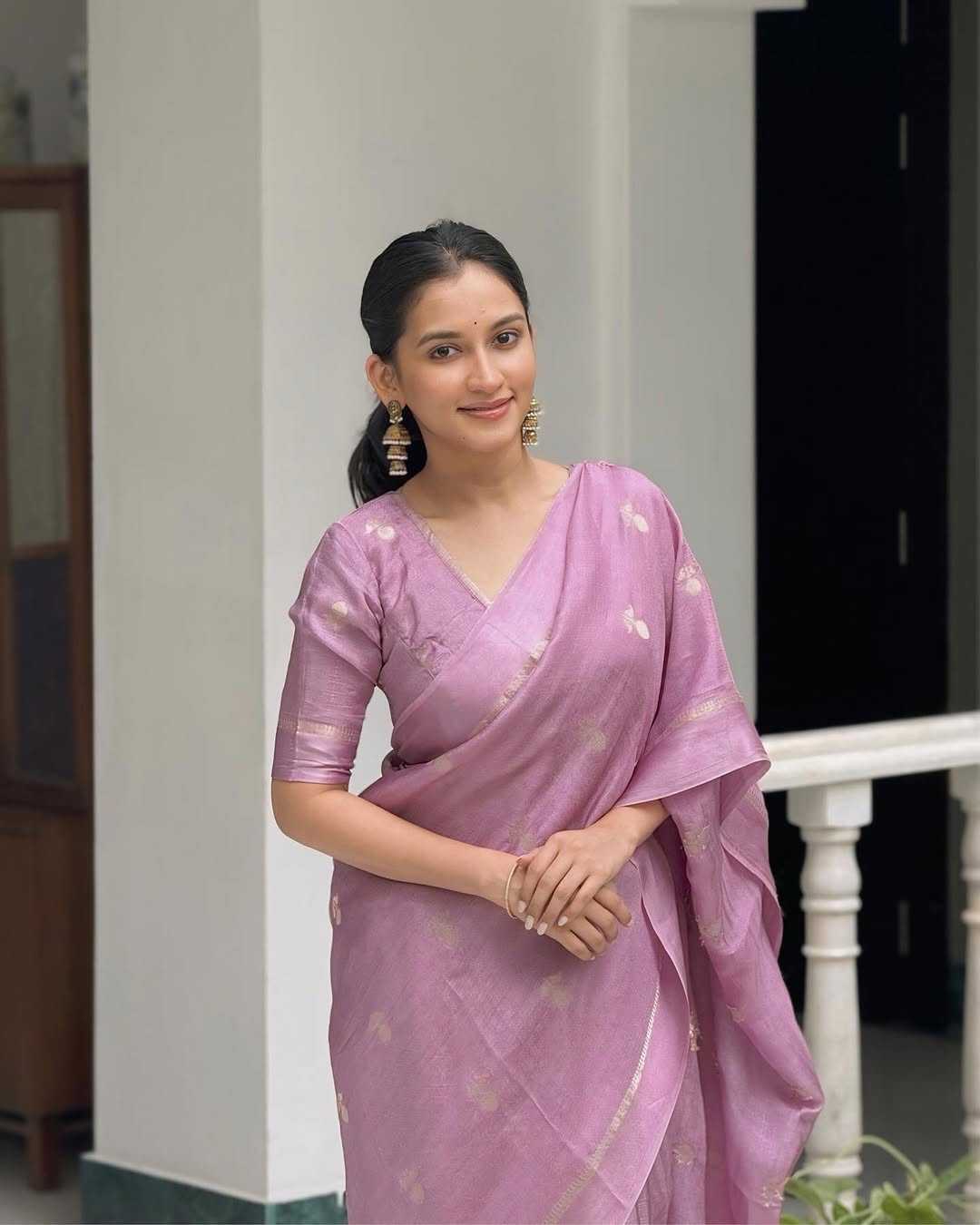 Viscose Jacquard Saree
