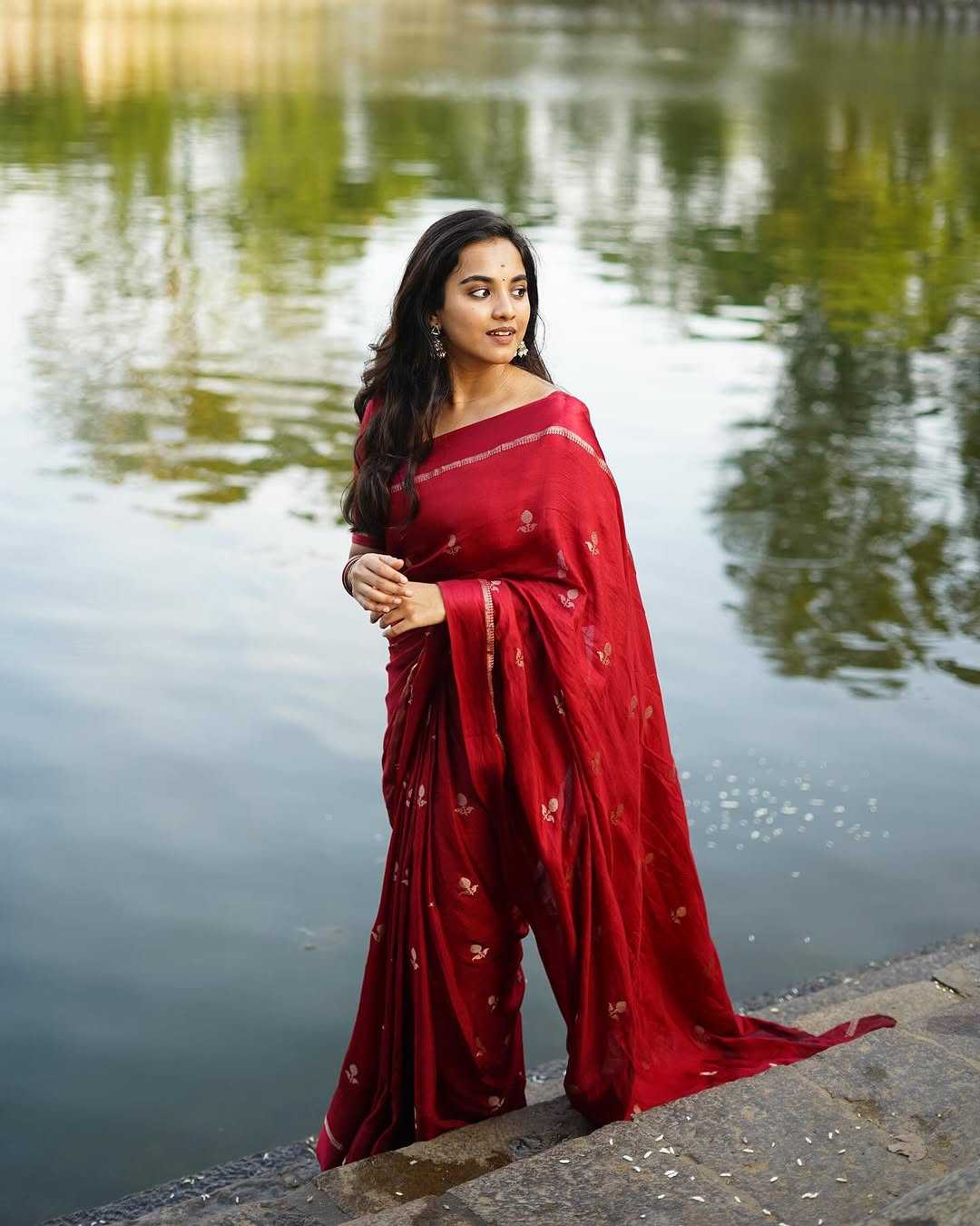 Viscose Jacquard Saree