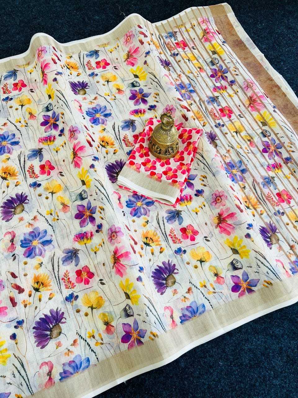Linen Printed Saree in White