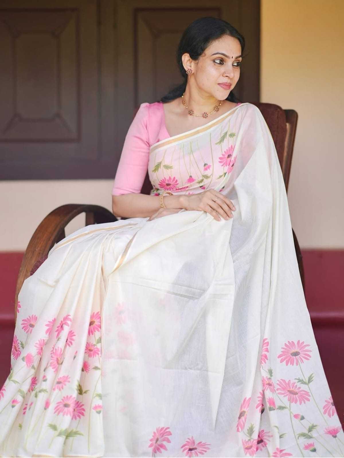 Linen Zari Border Saree in Green