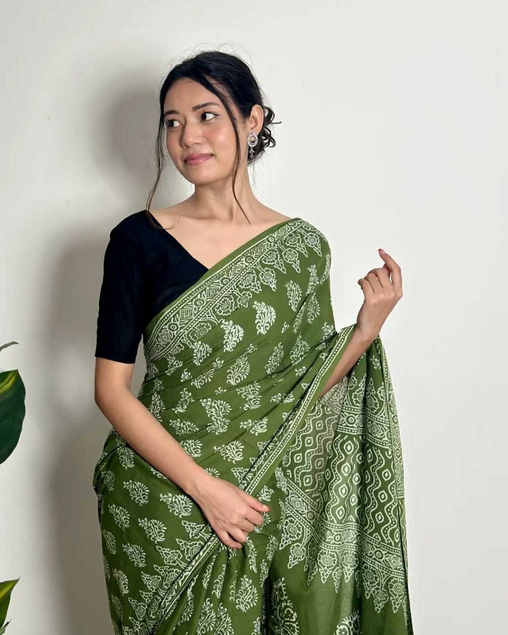 Cotton Ready To Wear Saree 520