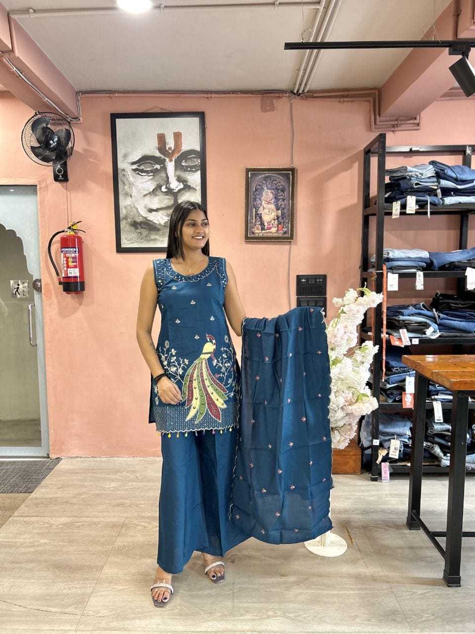Heavy Roman Silk Embroidery Suit in Blue
