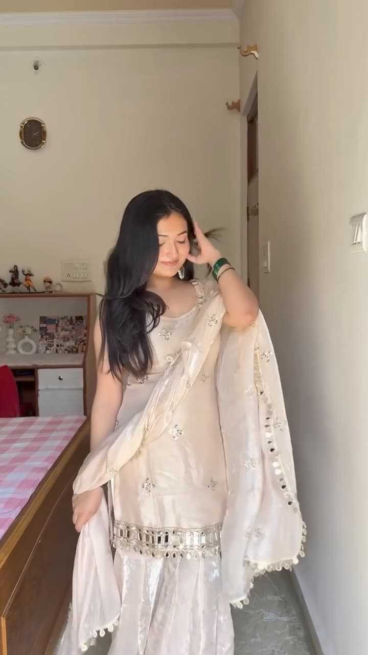 Fancy Ladies Suit