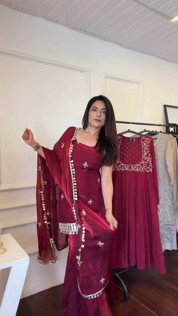 Fancy Ladies Suit