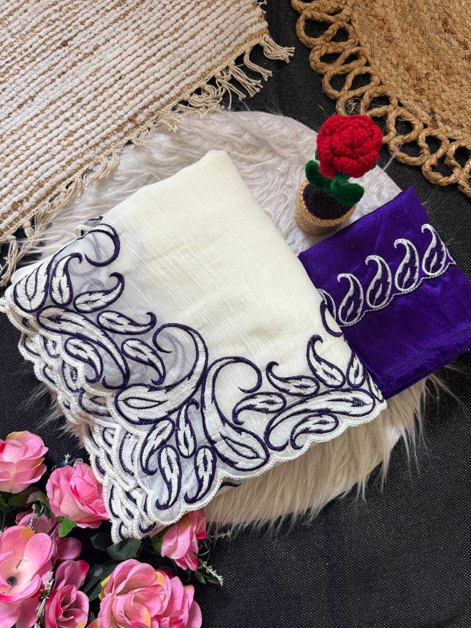 Crunchi Embroidered Saree