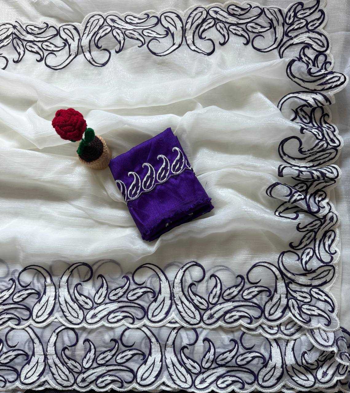 Crunchi Embroidered Saree
