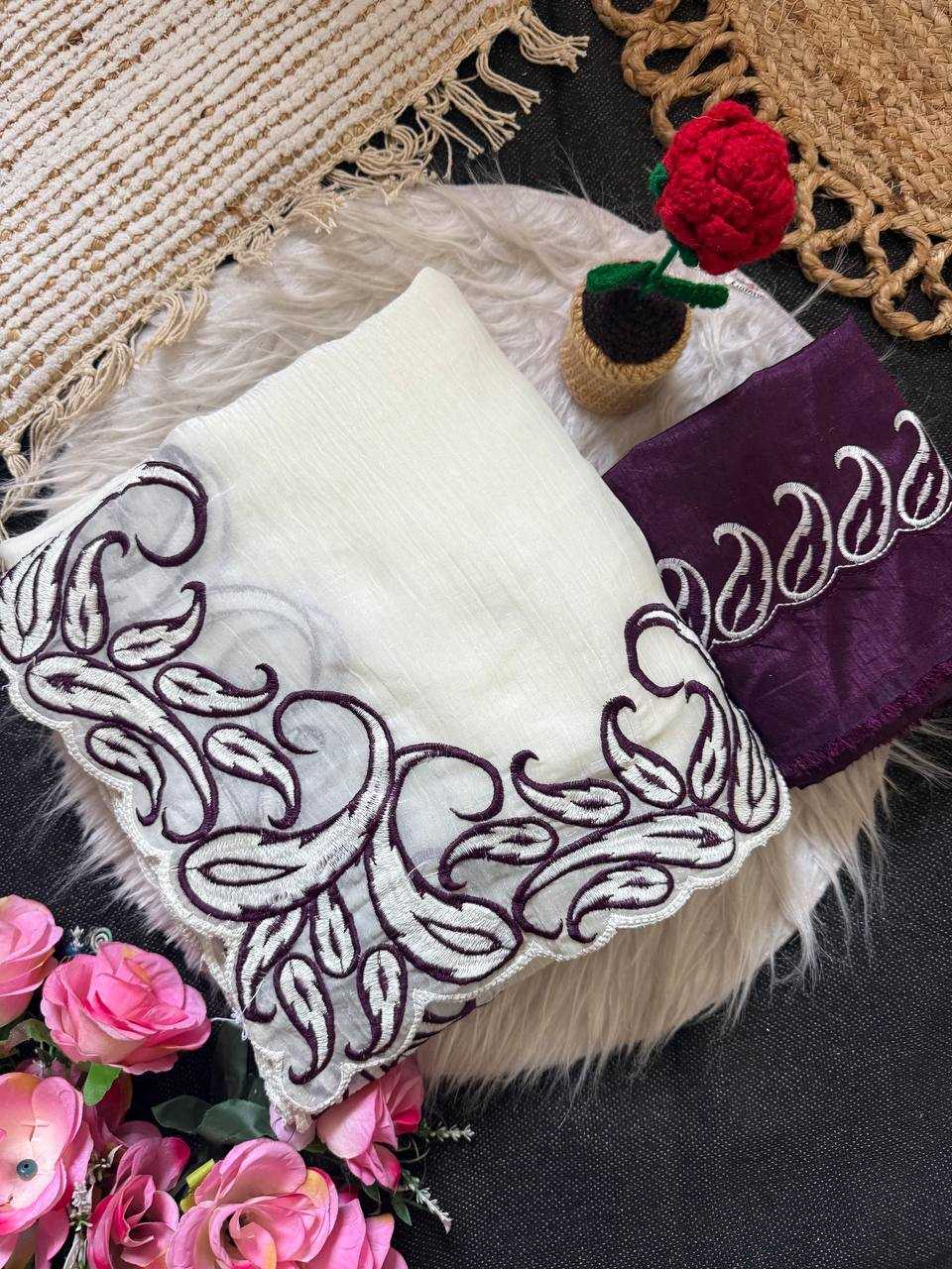 Crunchi Embroidered Saree