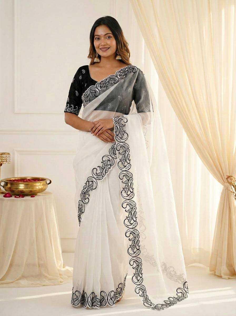 Crunchi Embroidered Saree