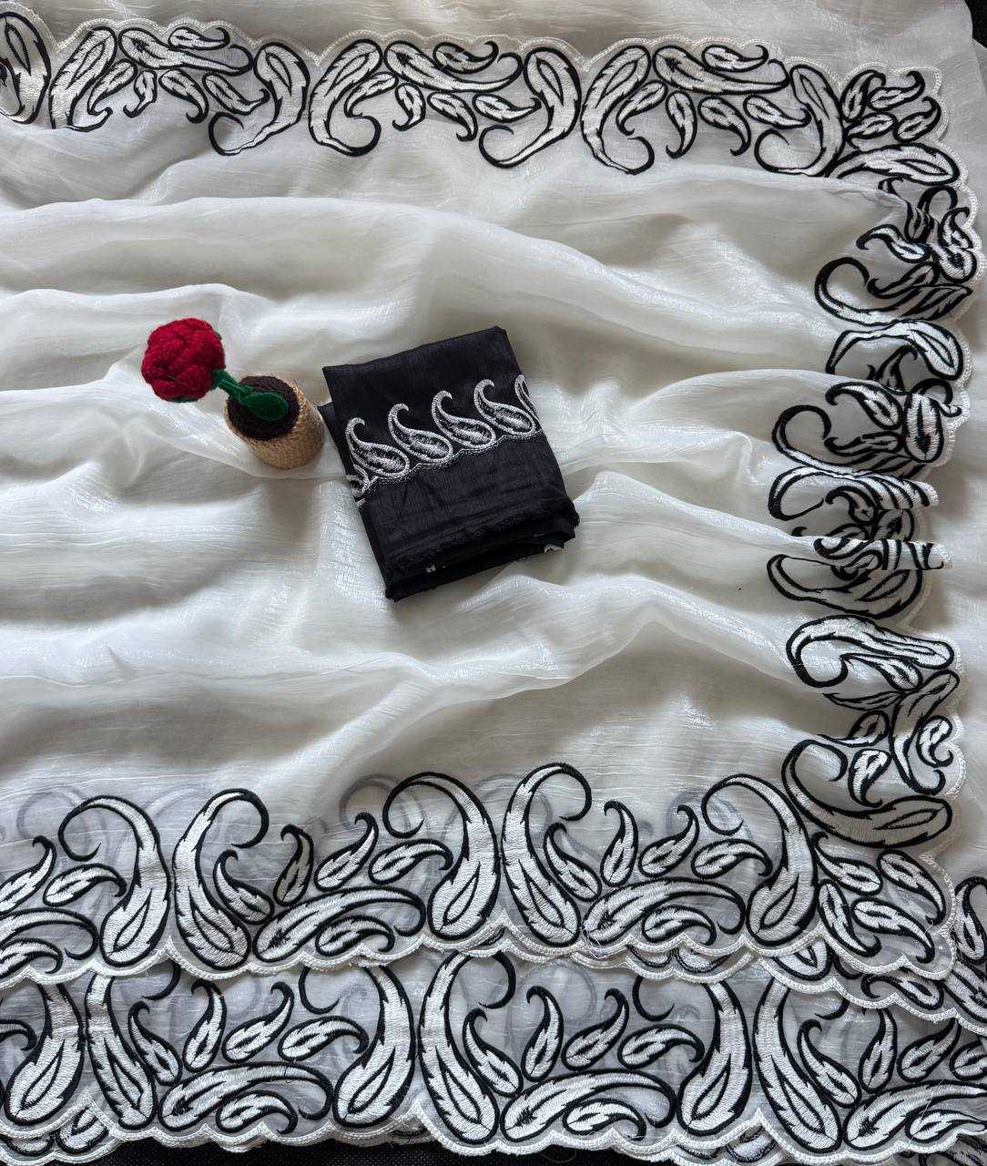 Crunchi Embroidered Saree