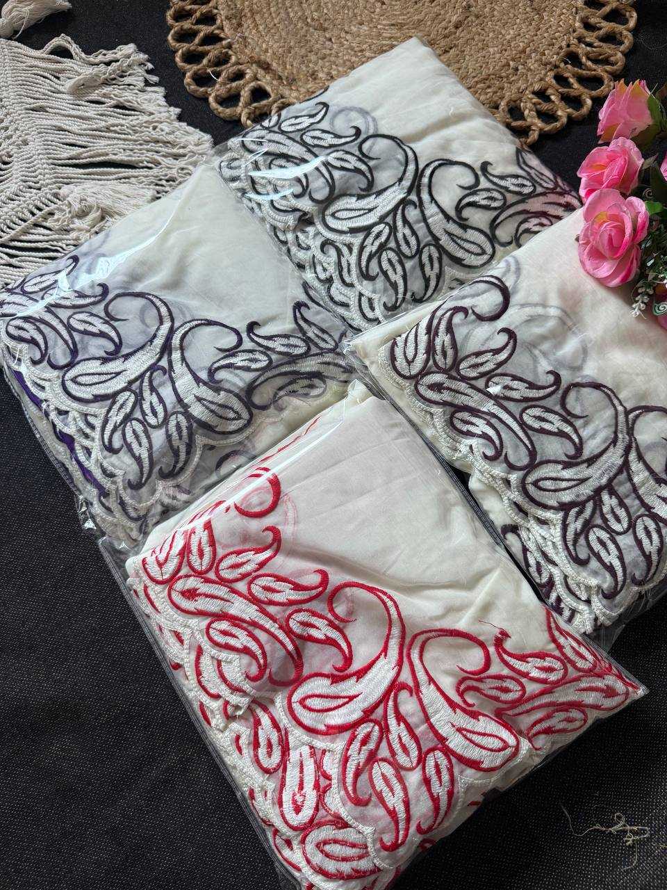 Crunchi Embroidered Saree
