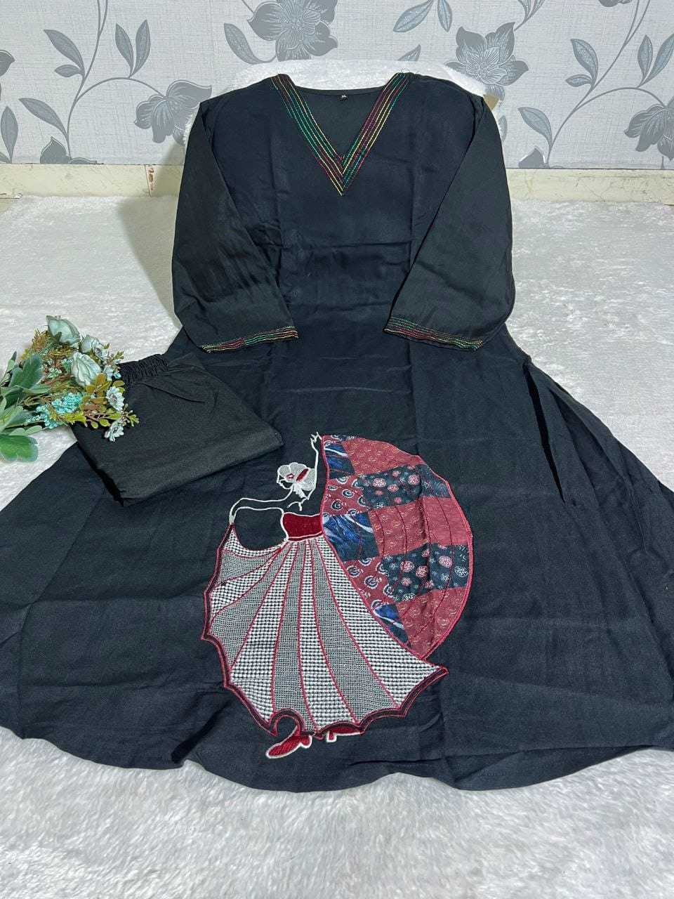 Embroidery Suit