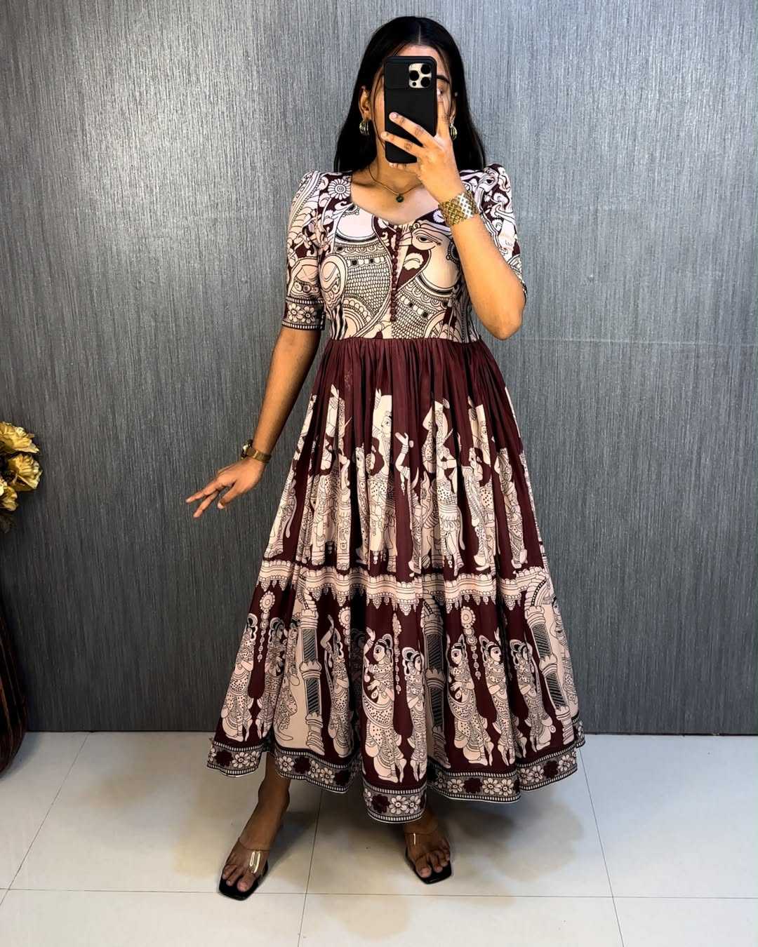 Maslin Printed Gown