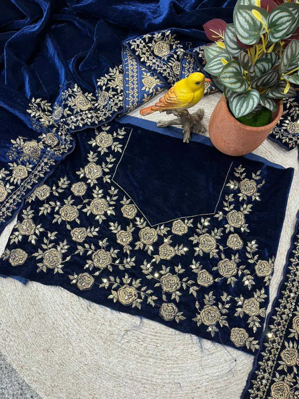 Viscose Designer Saree in Bottle Green