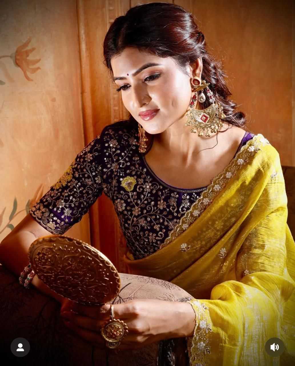 Asmi Crush Silk Soft Saree
