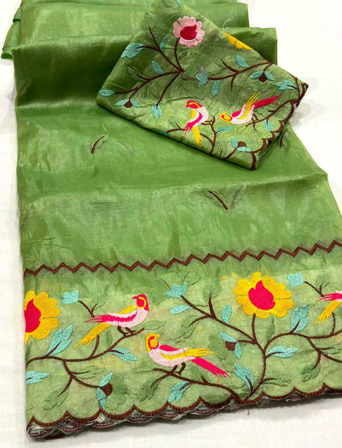 Ishani Crush Silk Soft Saree