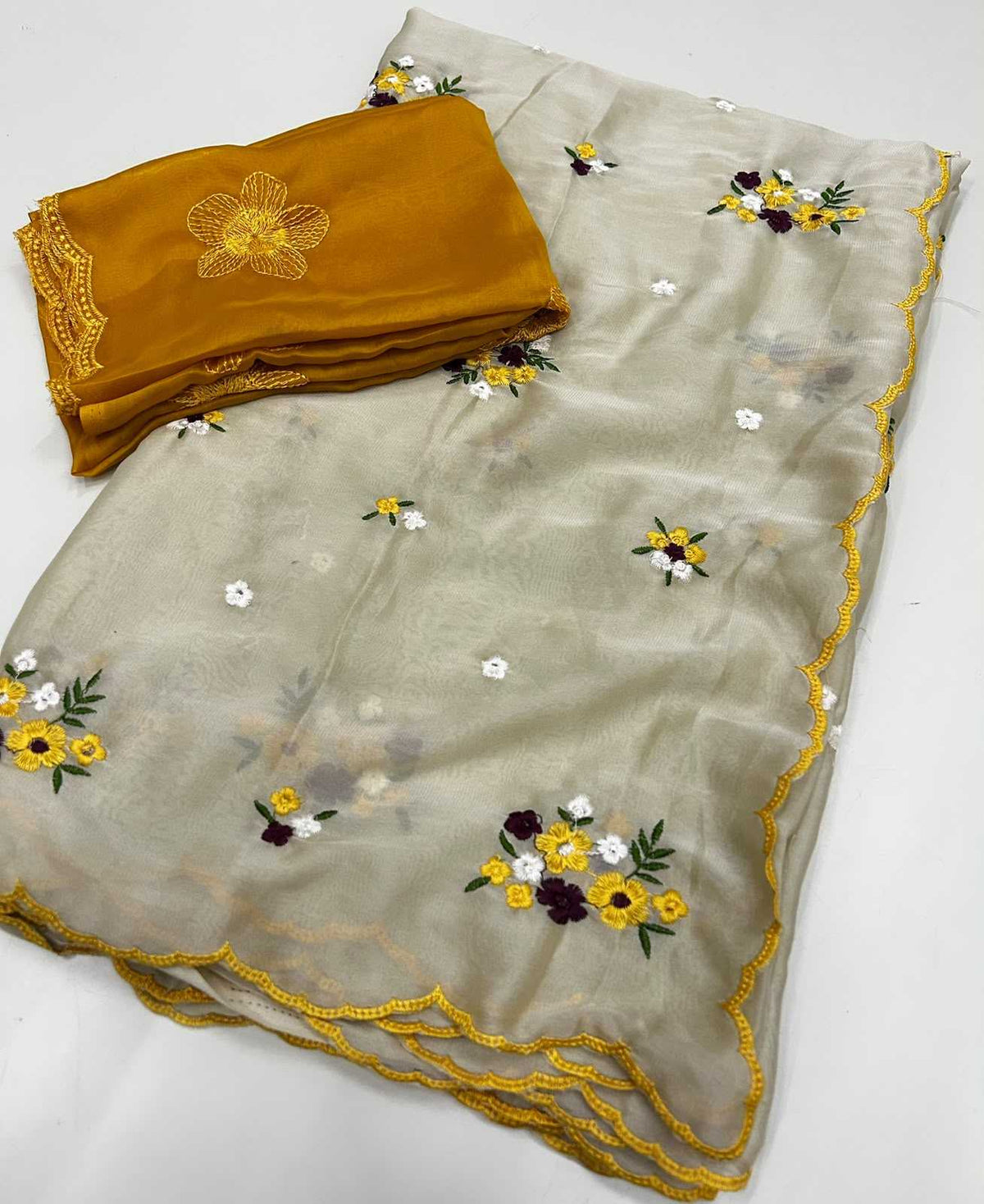 Juhi Rangoli Silk Soft Saree