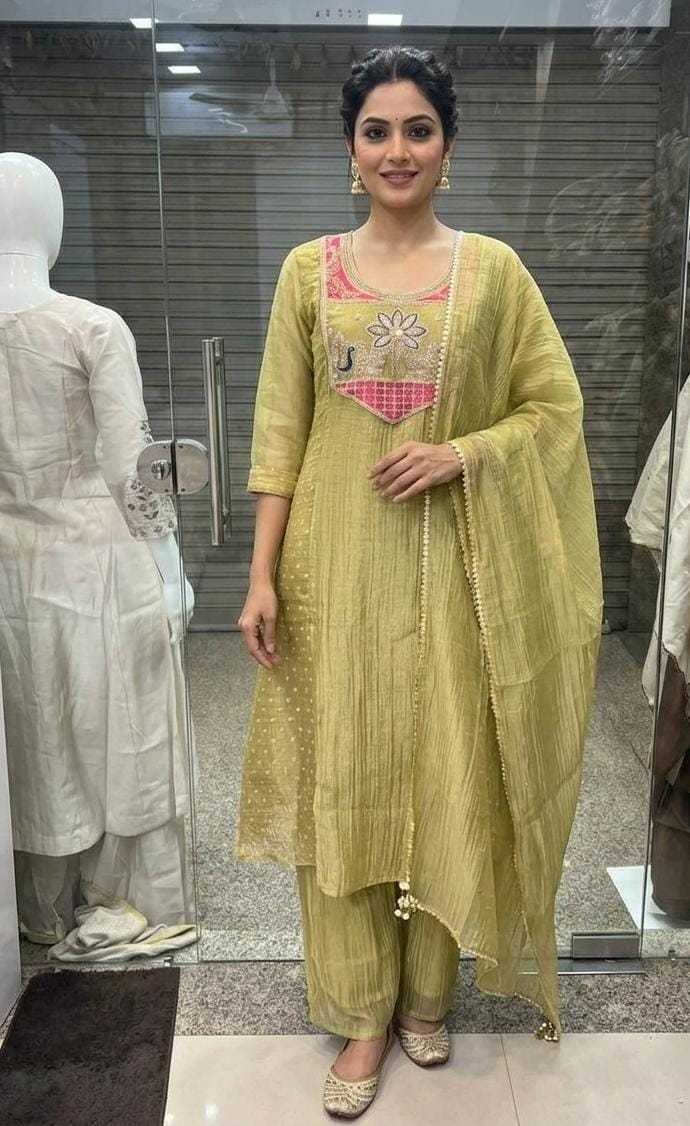 Gargi Fancy Party Wear Suit